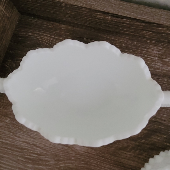 Fenton hobnail milkglass nut dish - Picture 3 of 5